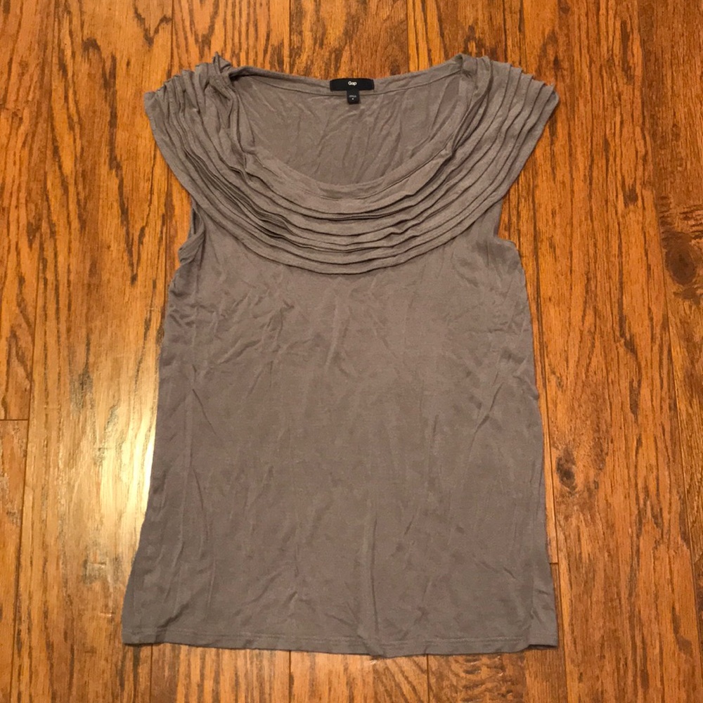 GAP Women's Sleeveless Shell